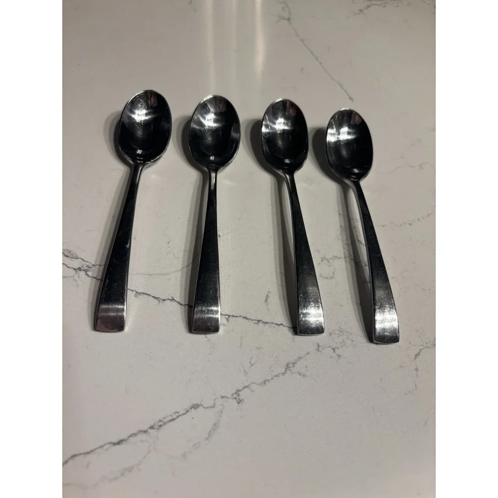Walco Stainless Steel Modernaire Teaspoons 6 1/8 Inches Set of Four